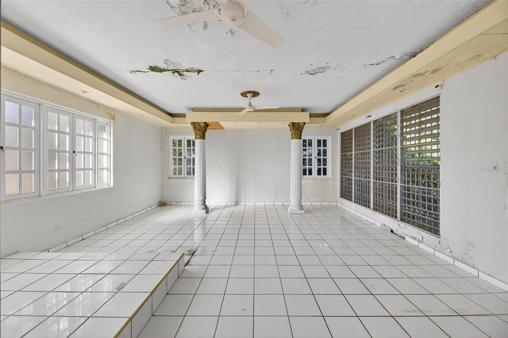 На продажу: $195,000 (3 спален, 1 ванн, 1531 Квадратных фут)