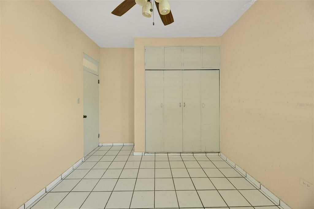 На продажу: $195,000 (3 спален, 1 ванн, 1531 Квадратных фут)