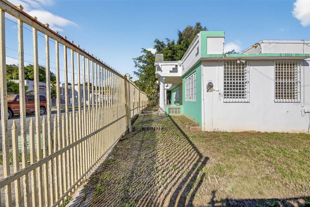 На продажу: $195,000 (3 спален, 1 ванн, 1531 Квадратных фут)