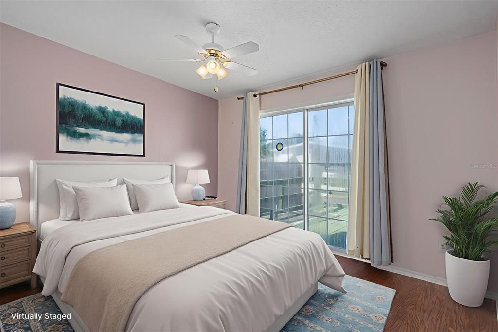 待售: $230,000 (4 贝兹, 3 浴室, 2342 平方英尺)