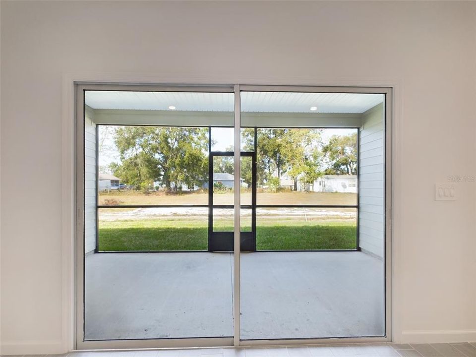 For Rent: $2,450 (4 beds, 3 baths, 2571 Square Feet)