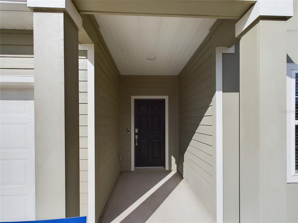 For Rent: $2,450 (4 beds, 3 baths, 2571 Square Feet)