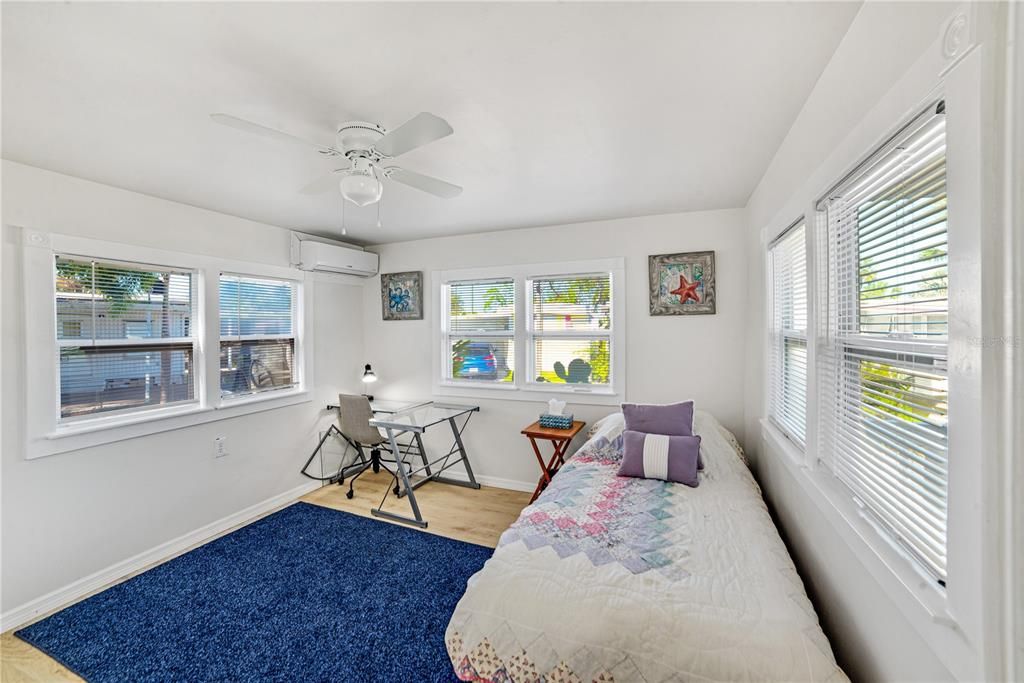 For Sale: $150,000 (2 beds, 2 baths, 480 Square Feet)