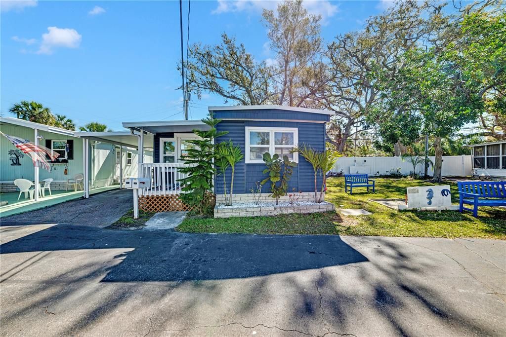 For Sale: $150,000 (2 beds, 2 baths, 480 Square Feet)