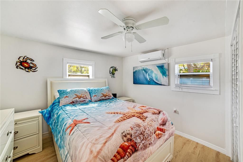 For Sale: $150,000 (2 beds, 2 baths, 480 Square Feet)