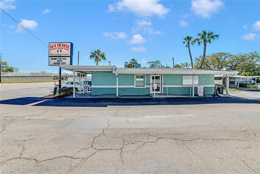 For Sale: $150,000 (2 beds, 2 baths, 480 Square Feet)