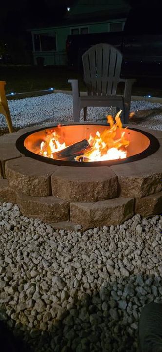 For Rent: $2,000 (3 beds, 1 baths, 2720 Square Feet)