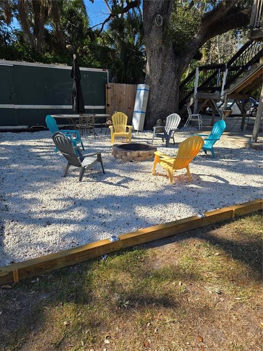 For Rent: $2,000 (3 beds, 1 baths, 2720 Square Feet)