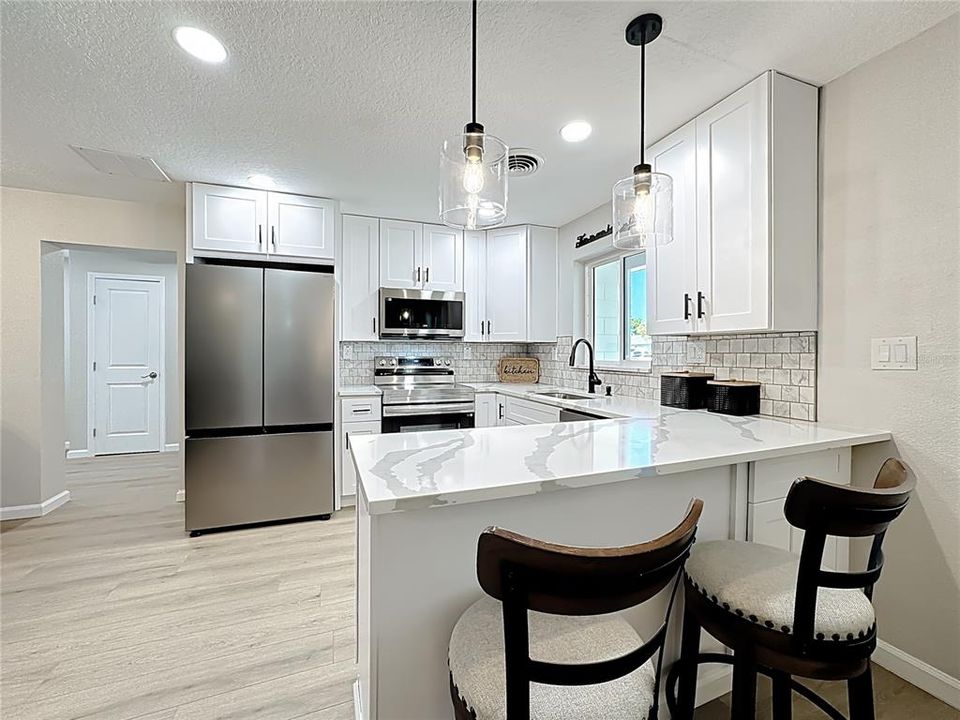 Active With Contract: $359,900 (4 beds, 3 baths, 1943 Square Feet)