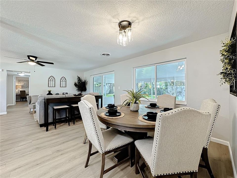 Active With Contract: $359,900 (4 beds, 3 baths, 1943 Square Feet)