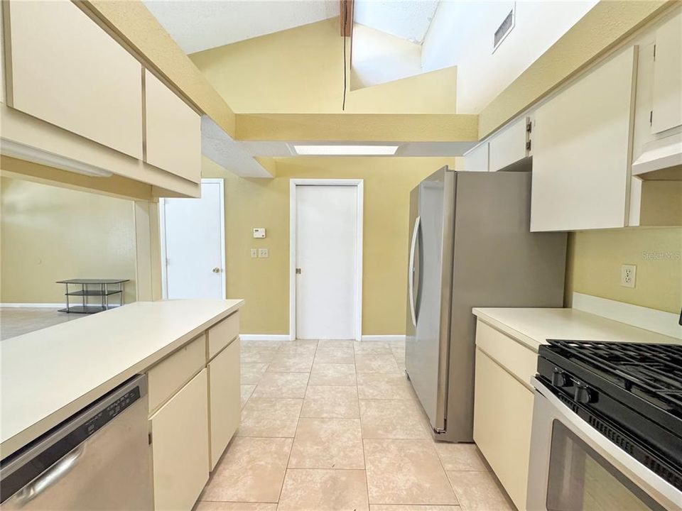 En Venta: $165,000 (2 camas, 2 baños, 1140 Pies cuadrados)