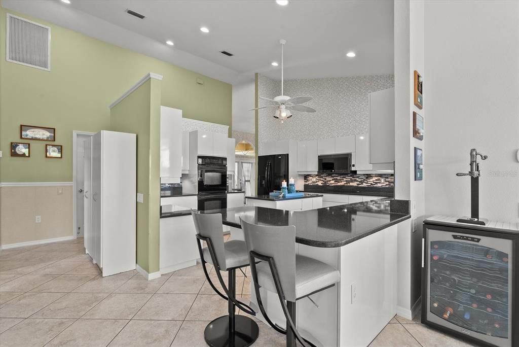 For Sale: $625,000 (3 beds, 2 baths, 2463 Square Feet)