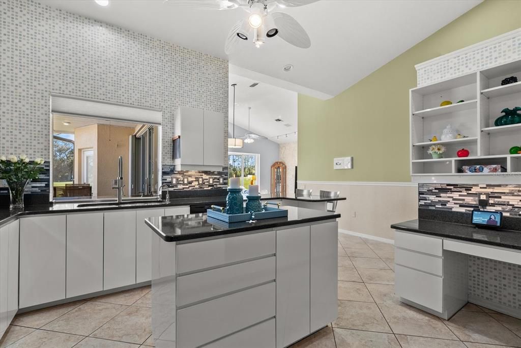 For Sale: $625,000 (3 beds, 2 baths, 2463 Square Feet)