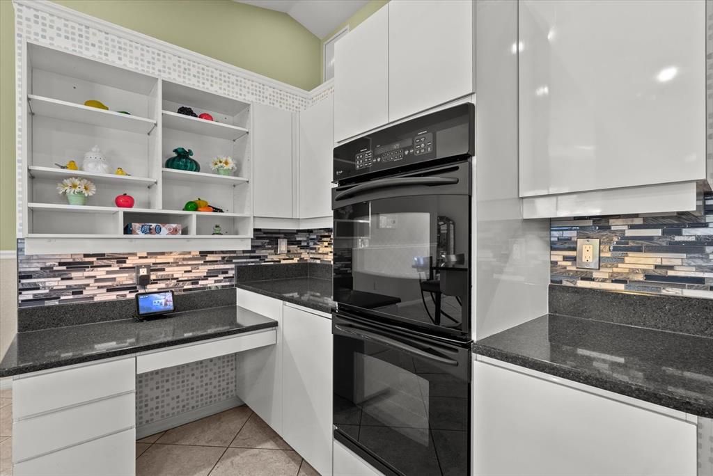 For Sale: $625,000 (3 beds, 2 baths, 2463 Square Feet)