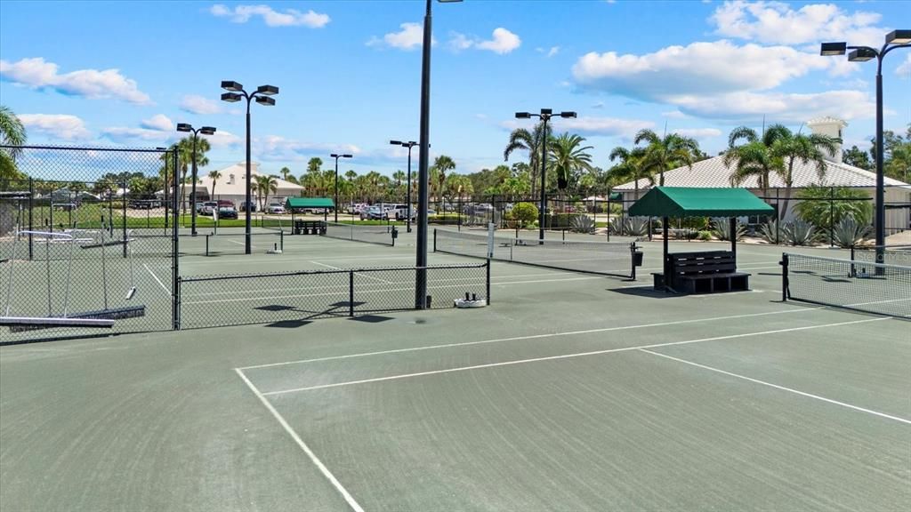 For Sale: $625,000 (3 beds, 2 baths, 2463 Square Feet)