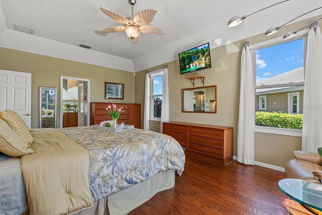 For Sale: $625,000 (3 beds, 2 baths, 2463 Square Feet)