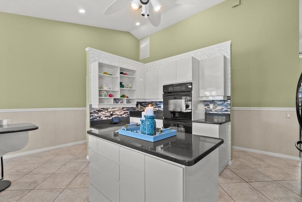 For Sale: $625,000 (3 beds, 2 baths, 2463 Square Feet)