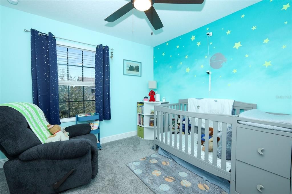 合同活跃: $452,500 (4 贝兹, 3 浴室, 2580 平方英尺)