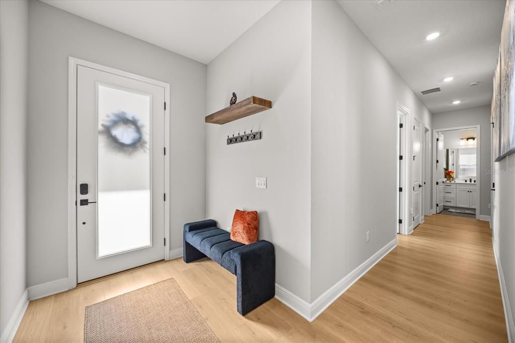 待售: $725,000 (3 贝兹, 2 浴室, 2017 平方英尺)