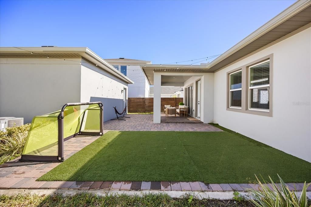 待售: $725,000 (3 贝兹, 2 浴室, 2017 平方英尺)