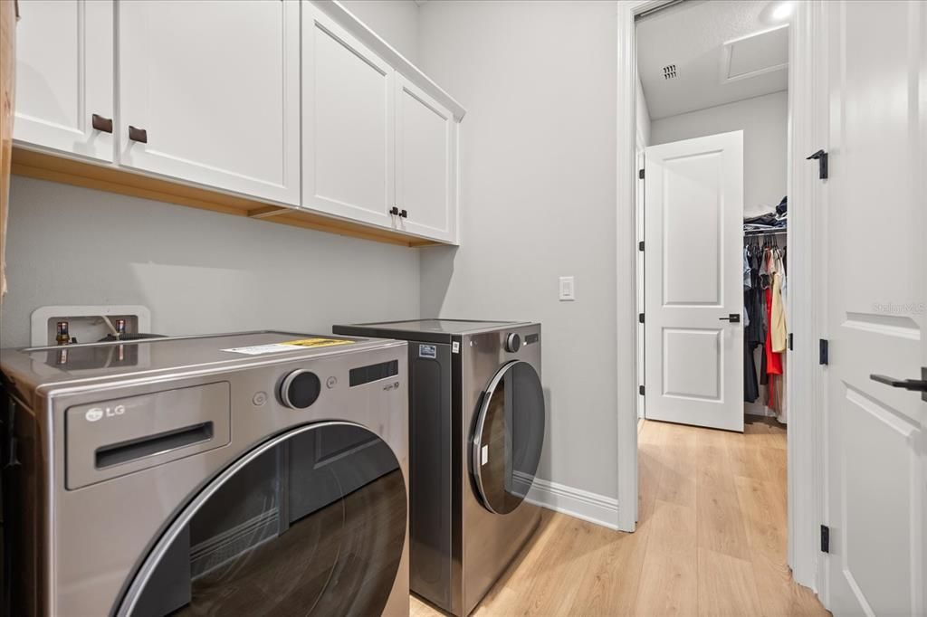 待售: $725,000 (3 贝兹, 2 浴室, 2017 平方英尺)