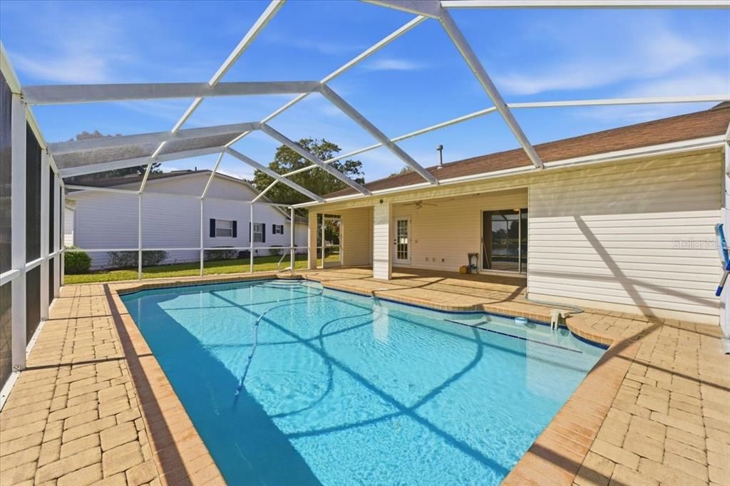 For Sale: $330,000 (3 beds, 2 baths, 1879 Square Feet)