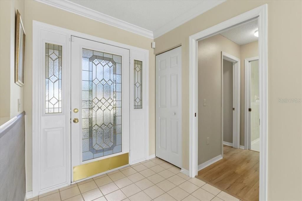 For Sale: $330,000 (3 beds, 2 baths, 1879 Square Feet)