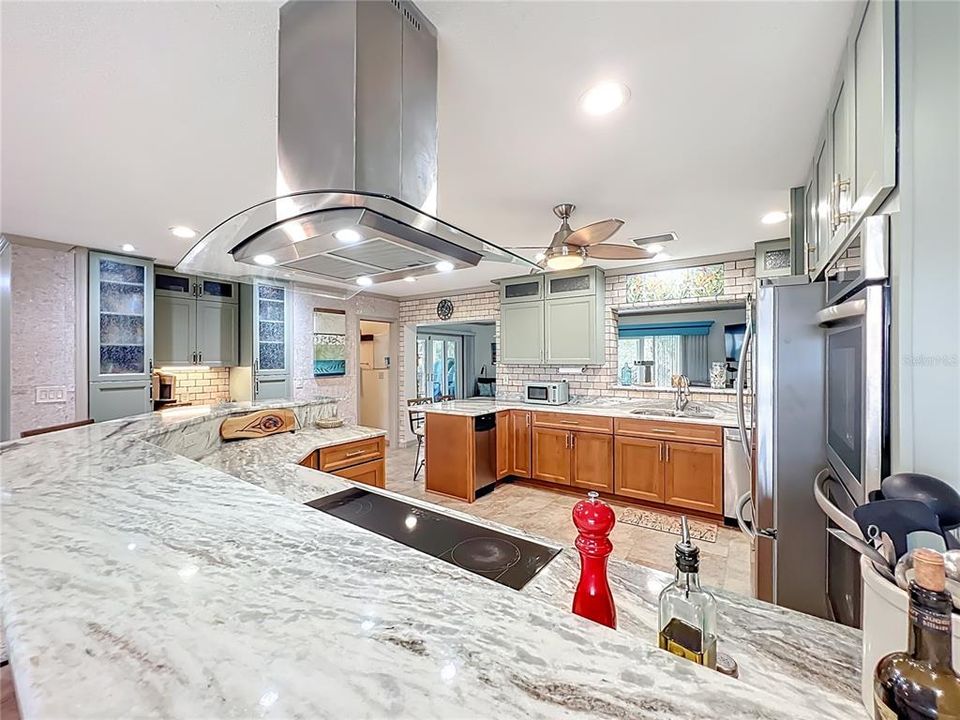 For Sale: $795,000 (3 beds, 2 baths, 2064 Square Feet)