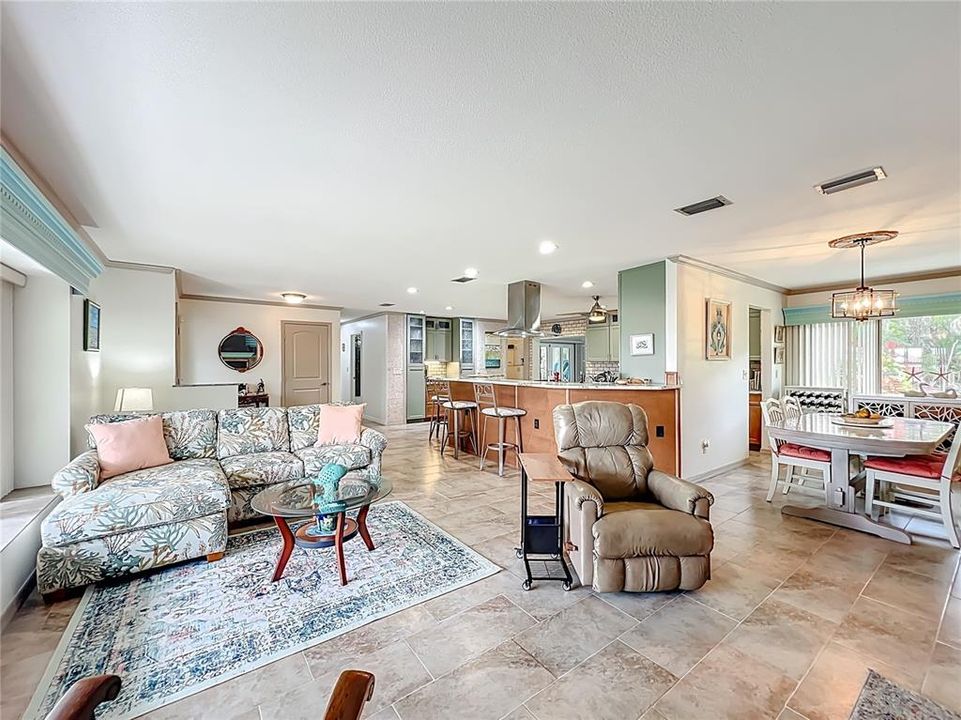 For Sale: $795,000 (3 beds, 2 baths, 2064 Square Feet)