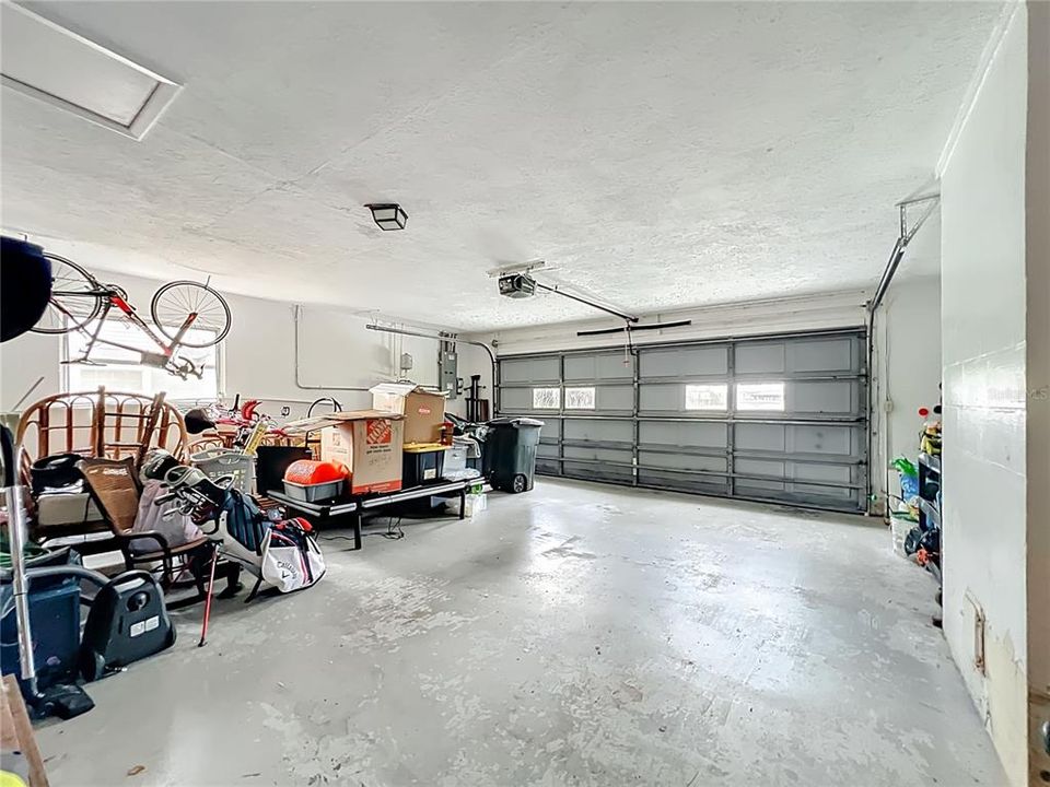 For Sale: $795,000 (3 beds, 2 baths, 2064 Square Feet)