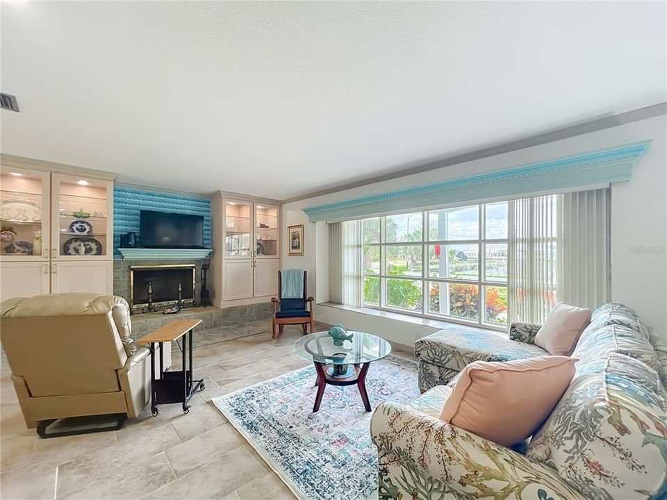 For Sale: $795,000 (3 beds, 2 baths, 2064 Square Feet)