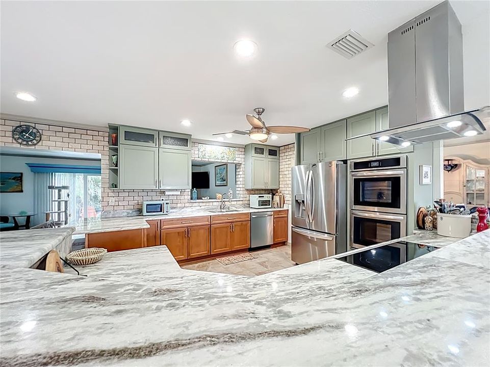 For Sale: $795,000 (3 beds, 2 baths, 2064 Square Feet)