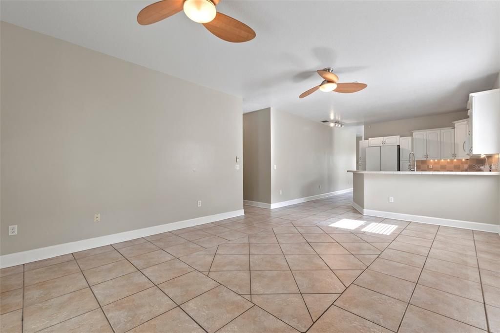 For Rent: $3,195 (4 beds, 2 baths, 1678 Square Feet)