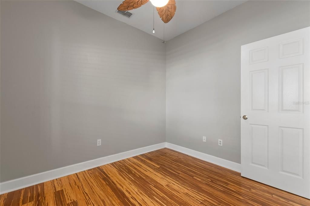 For Rent: $3,195 (4 beds, 2 baths, 1678 Square Feet)