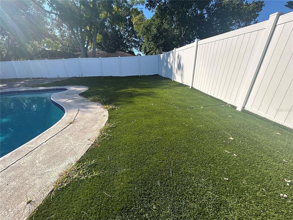 出租: $3,000 (3 贝兹, 2 浴室, 1608 平方英尺)