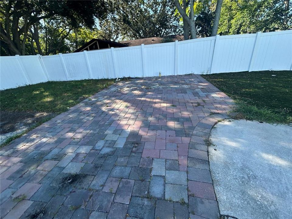 出租: $3,000 (3 贝兹, 2 浴室, 1608 平方英尺)