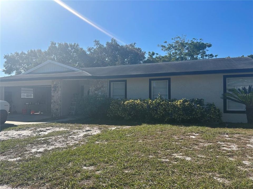 出租: $3,000 (3 贝兹, 2 浴室, 1608 平方英尺)