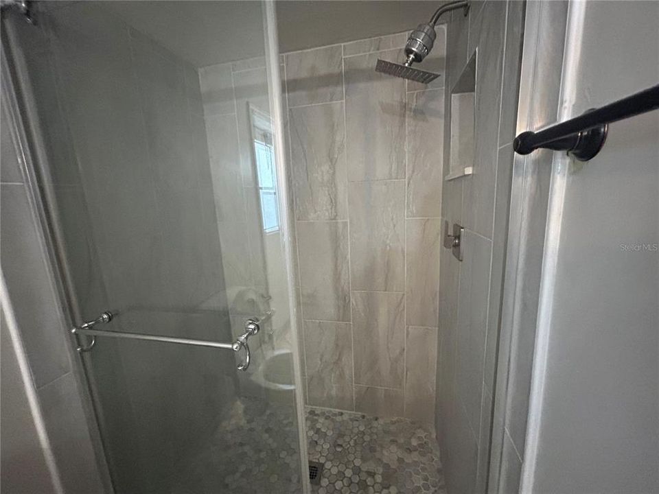 出租: $3,000 (3 贝兹, 2 浴室, 1608 平方英尺)