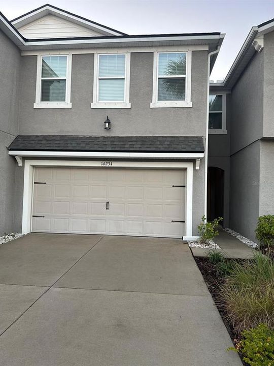 For Rent: $2,785 (3 beds, 2 baths, 2307 Square Feet)