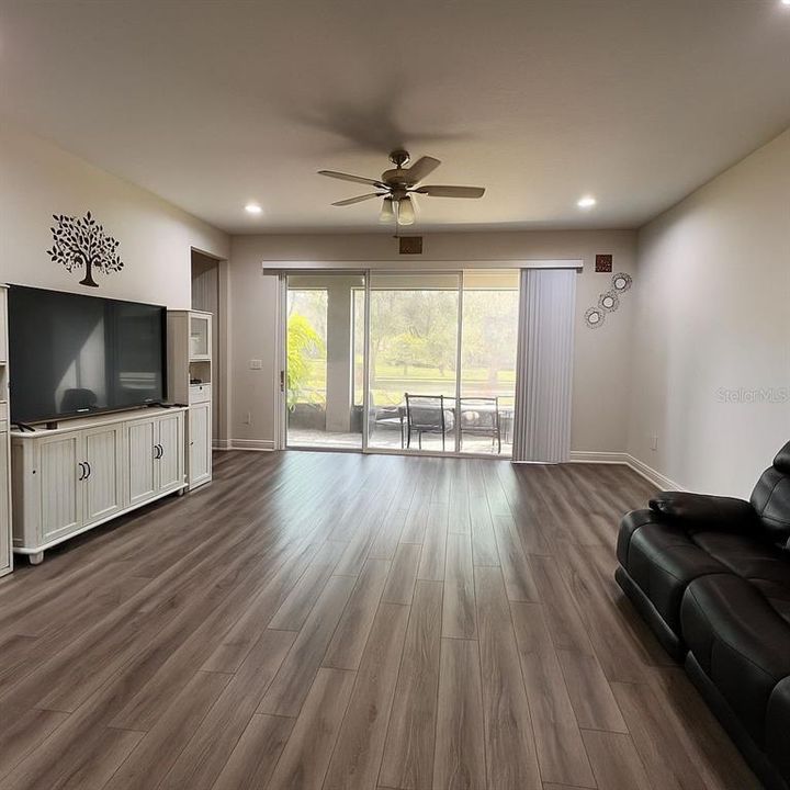 For Rent: $2,785 (3 beds, 2 baths, 2307 Square Feet)