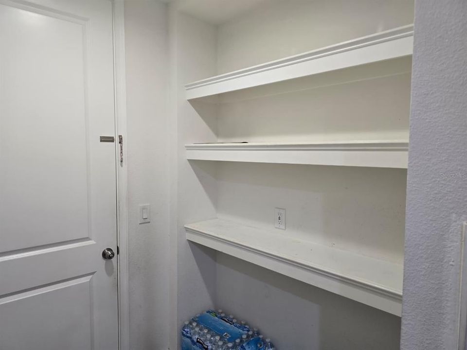 For Rent: $2,785 (3 beds, 2 baths, 2307 Square Feet)