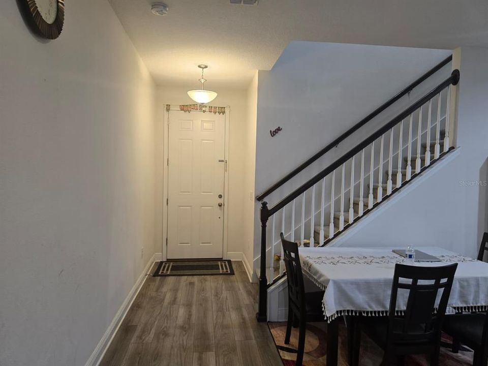 For Rent: $2,785 (3 beds, 2 baths, 2307 Square Feet)