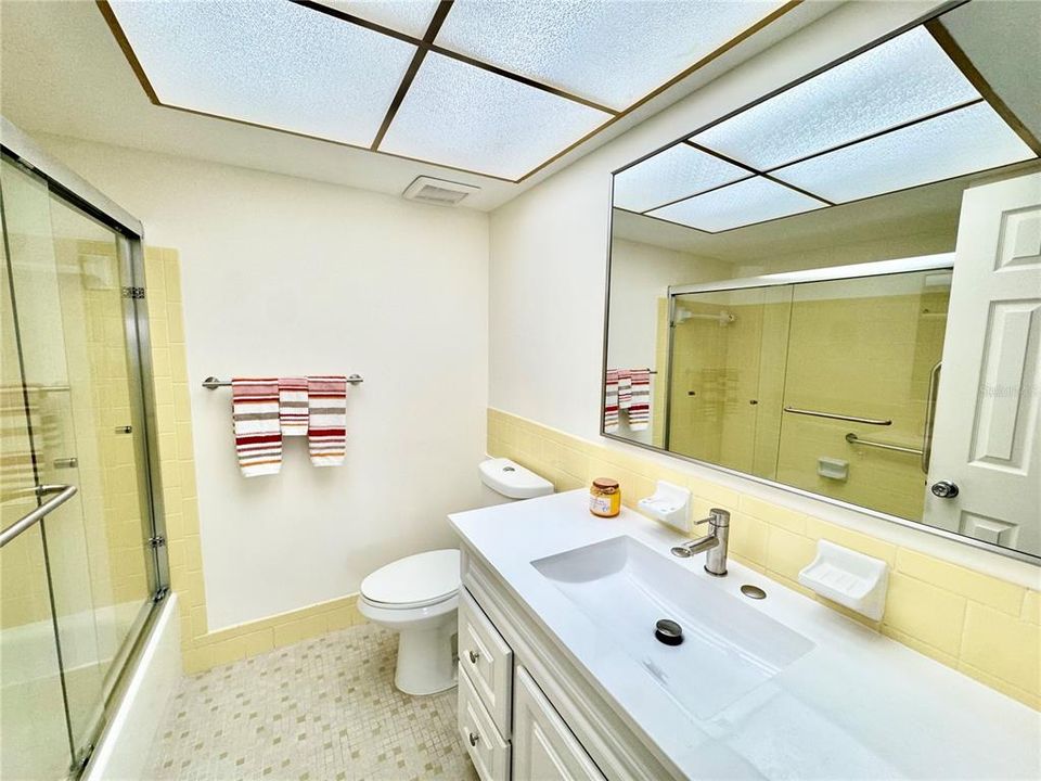 待售: $139,000 (2 贝兹, 2 浴室, 1029 平方英尺)