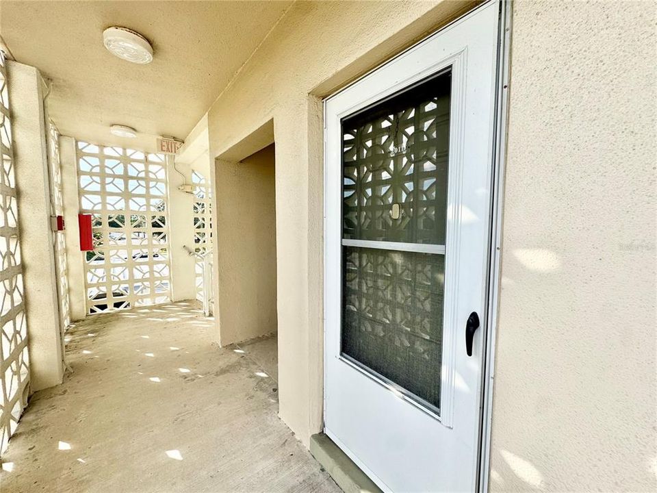 待售: $139,000 (2 贝兹, 2 浴室, 1029 平方英尺)