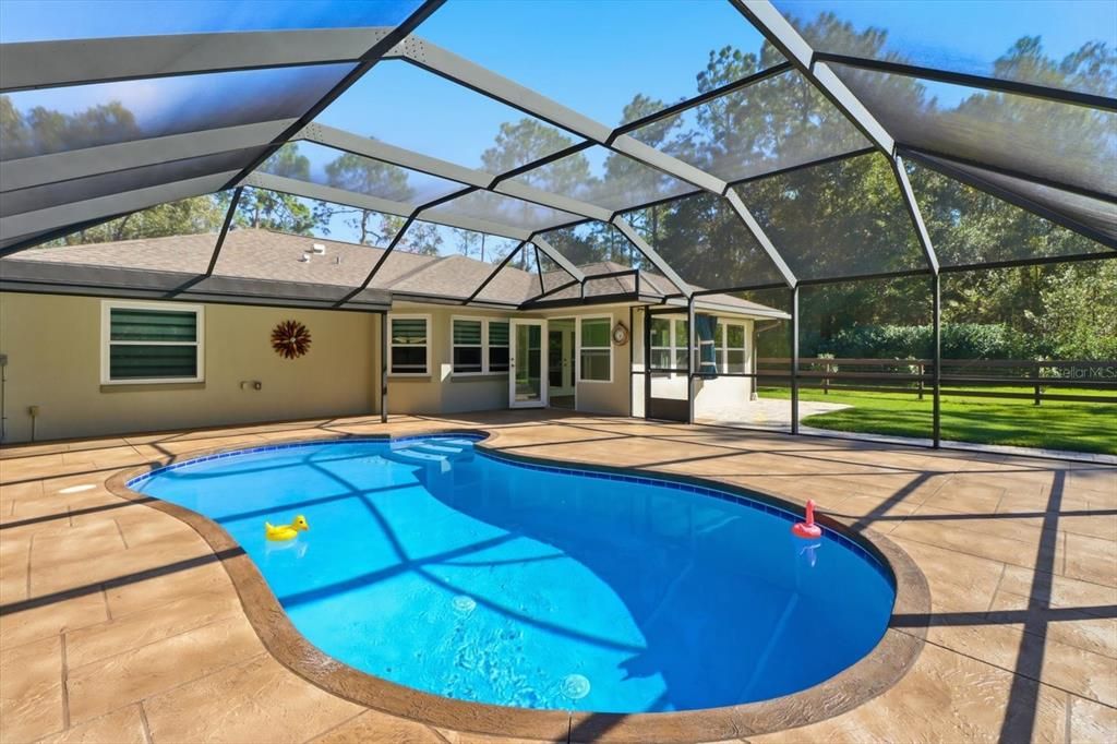 For Sale: $439,900 (3 beds, 2 baths, 1757 Square Feet)