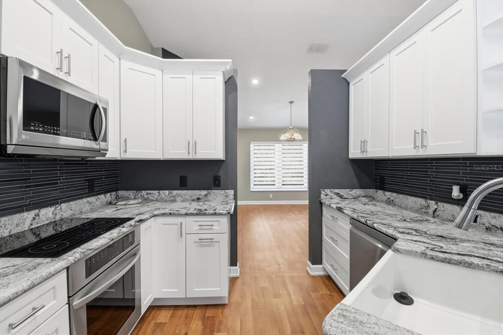 For Sale: $439,900 (3 beds, 2 baths, 1757 Square Feet)