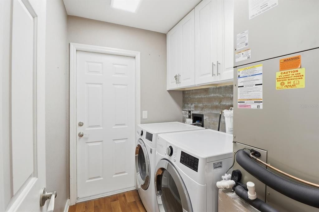 For Sale: $439,900 (3 beds, 2 baths, 1757 Square Feet)