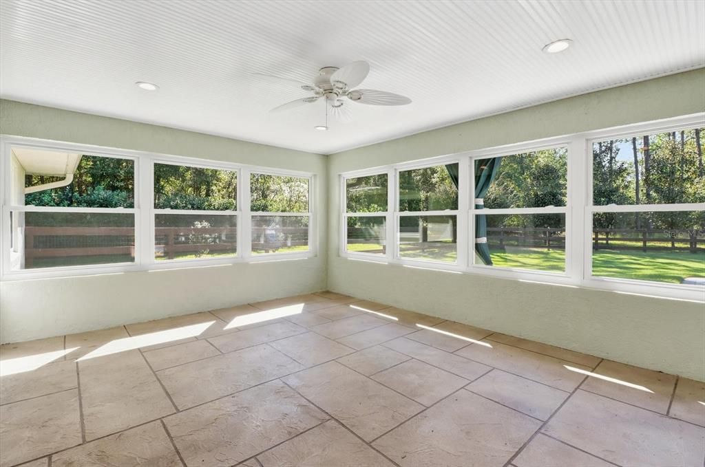 For Sale: $439,900 (3 beds, 2 baths, 1757 Square Feet)