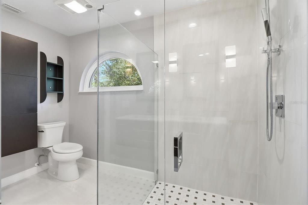 For Sale: $439,900 (3 beds, 2 baths, 1757 Square Feet)