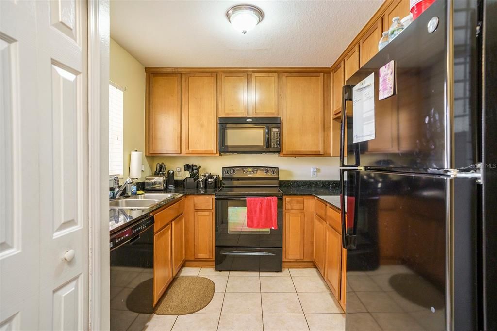 На продажу: $250,000 (2 спален, 2 ванн, 1538 Квадратных фут)